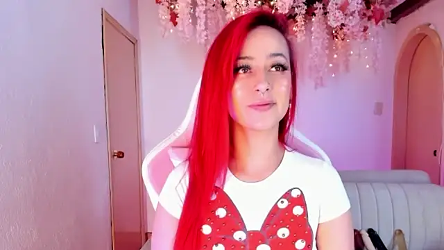 Mia-Bloom online show from November 5, 1:09 am