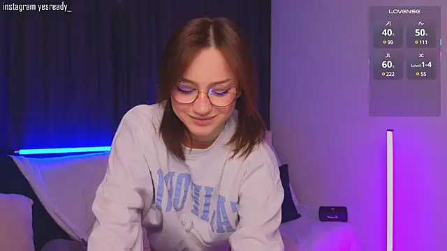 Snapshot of Eva_Doo chatting on February 8, 1:32 am Eva Doo online show from February 8, 1:32 am