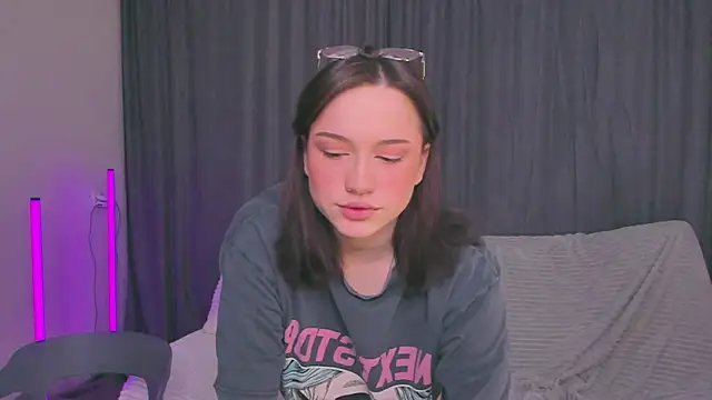 Eva Doo online show from November 29, 8:14 am