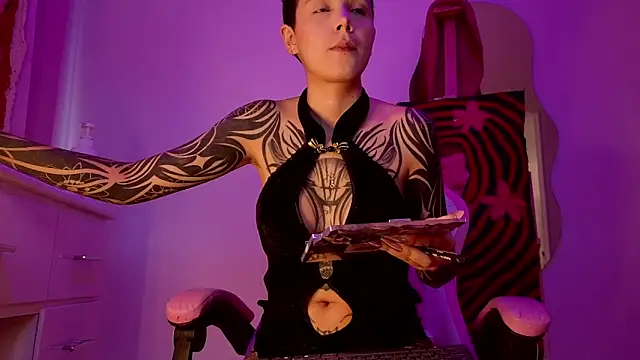 goddess vee  online show from April 3, 9:43 pm