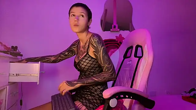 goddess vee  online show from January 15, 9:07 pm