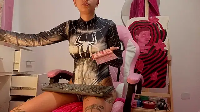 goddess vee  online show from March 11, 9:09 pm