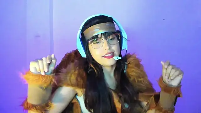 Snapshot of Little_Lisy chatting on December 1, 5:08 am Little Lisy online show from December 1, 5:08 am