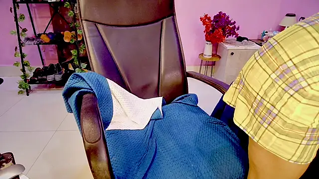 Snapshot of Naughty_nightz chatting on March 3, 4:54 am Naughty nightz online show from March 3, 4:54 am