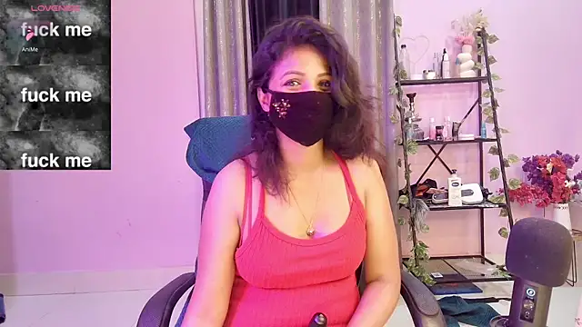 Snapshot of Naughty_nightz chatting on November 3, 10:13 pm Naughty nightz online show from November 3, 10:13 pm