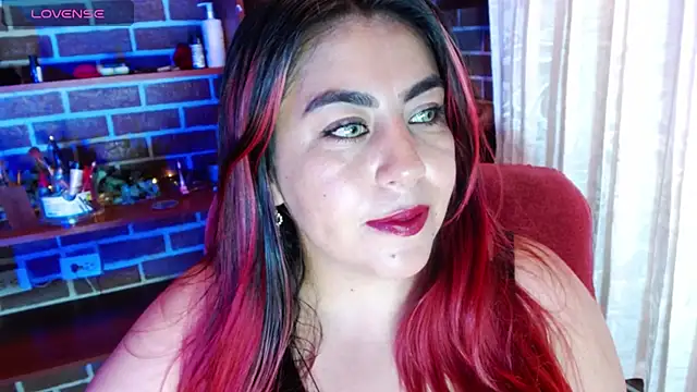 gatuwildhott online show from June 26, 6:25 pm