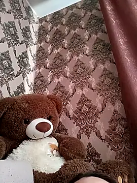 Snapshot of LeilaSaint chatting on November 18, 7:33 am LeilaSaint online show from November 18, 7:33 am