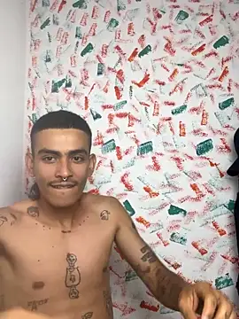 Snapshot of sorry-mom69 chatting on February 6, 3:13 am sorry-mom69 online show from February 6, 3:13 am