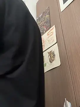 sorry-mom69 online show from December 17, 7:08 pm