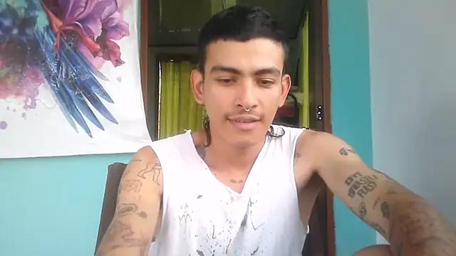 Snapshot of sorry-mom69 chatting on February 2, 4:39 pm sorry-mom69 online show from February 2, 4:39 pm