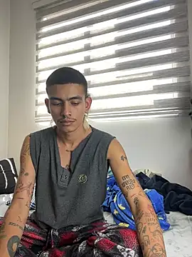 sorry-mom69 online show from April 12, 7:50 pm