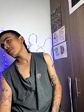 sorry-mom69 online show from December 2, 7:15 pm