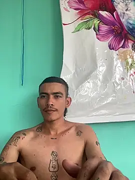 Snapshot of sorry-mom69 chatting on February 6, 3:41 pm sorry-mom69 online show from February 6, 3:41 pm