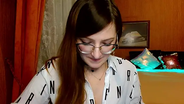 Arielsssplash online show from December 3, 2:55 pm