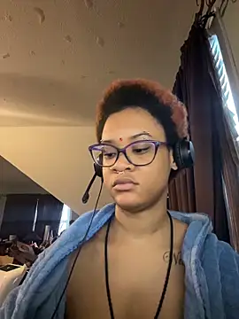 nickytheehawtie online show from March 3, 2:02 pm