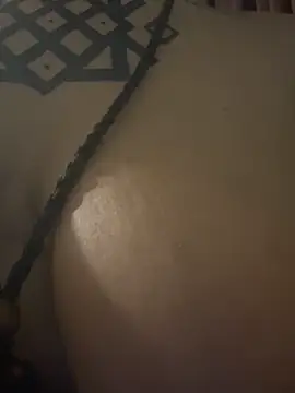 nickytheehawtie online show from April 12, 3:59 pm