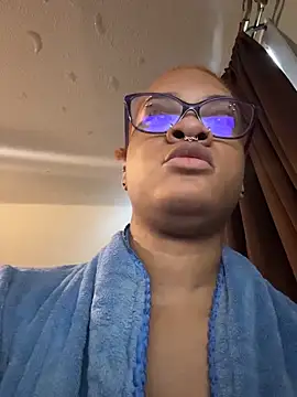 nickytheehawtie online show from March 14, 4:24 pm