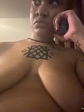 nickytheehawtie online show from March 30, 4:58 am