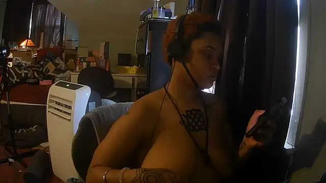 Snapshot of nickytheehawtie chatting on July 10, 8:42 pm nickytheehawtie online show from July 10, 8:42 pm