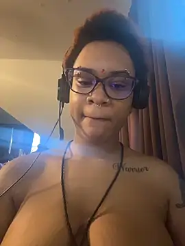 nickytheehawtie online show from March 4, 2:14 pm