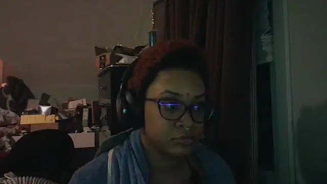 nickytheehawtie online show from February 13, 1:16 am