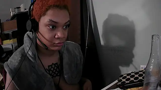 Snapshot of nickytheehawtie chatting on May 3, 8:30 am nickytheehawtie online show from May 3, 8:30 am