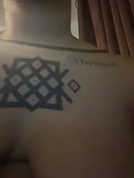 nickytheehawtie online show from March 30, 5:03 pm