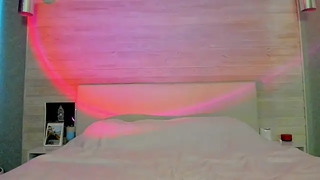 Snapshot of molly_hunt_ chatting on March 1, 4:23 am molly hunt online show from March 1, 4:23 am