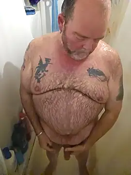 mrwizard4570 online show from April 18, 2:47 am