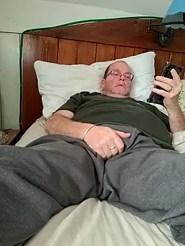 mrwizard4570 online show from February 11, 3:23 pm