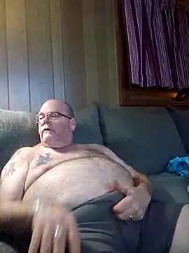 mrwizard4570 online show from March 2, 6:03 am