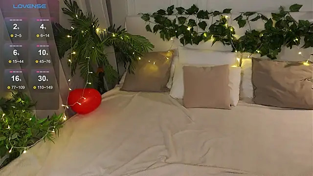 Elfa Mirielle online show from December 17, 6:07 am