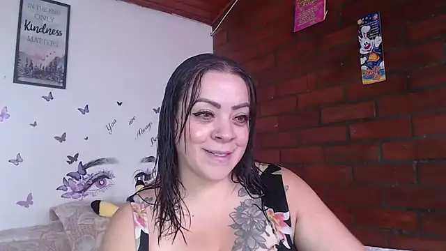 LIila28six online show from April 4, 3:51 pm