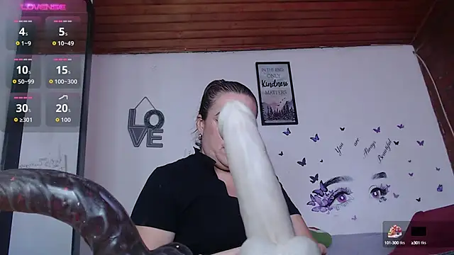 Snapshot of LIila28six chatting on September 10, 7:57 pm LIila28six online show from September 10, 7:57 pm