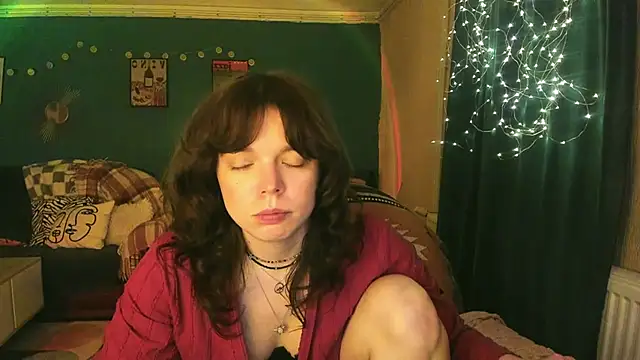 ClancyMorissey online show from April 16, 9:39 pm