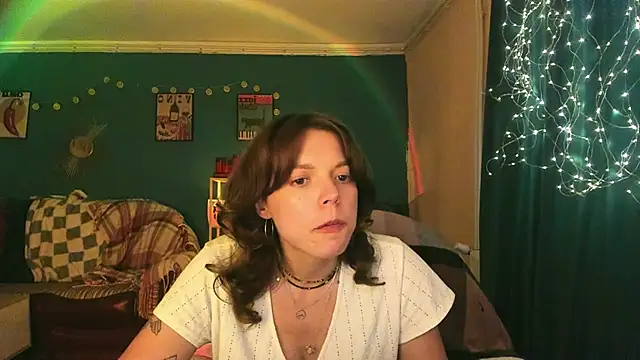 Snapshot of ClancyMorissey chatting on July 9, 5:56 pm ClancyMorissey online show from July 9, 5:56 pm