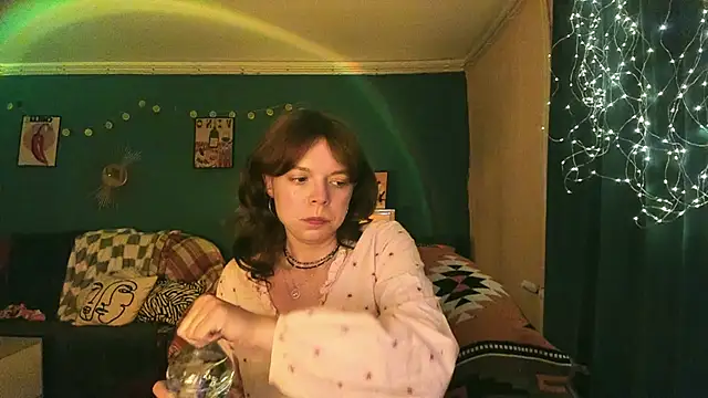 ClancyMorissey online show from June 5, 7:19 pm