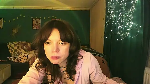 ClancyMorissey online show from April 12, 5:16 pm