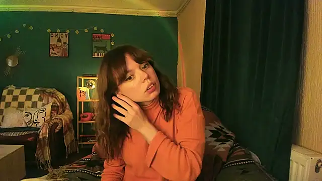 ClancyMorissey online show from November 18, 7:06 pm