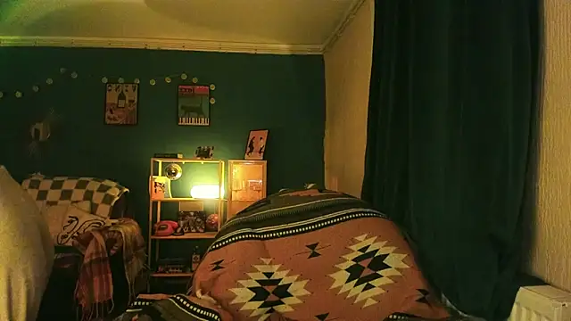 ClancyMorissey online show from November 14, 8:45 pm