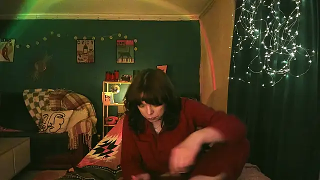 ClancyMorissey online show from April 20, 5:25 pm