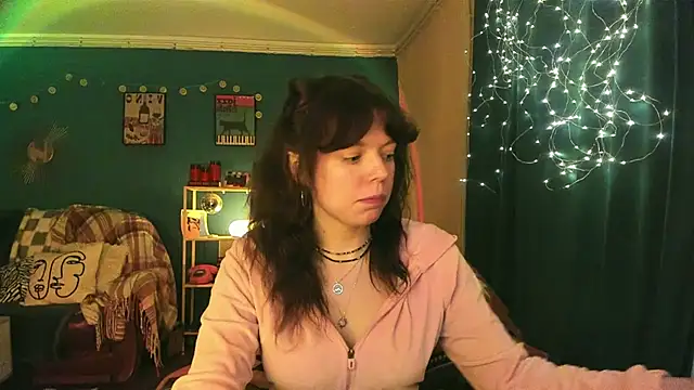 ClancyMorissey online show from March 21, 7:18 pm