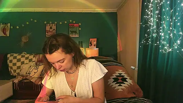 Snapshot of ClancyMorissey chatting on July 13, 5:12 pm ClancyMorissey online show from July 13, 5:12 pm