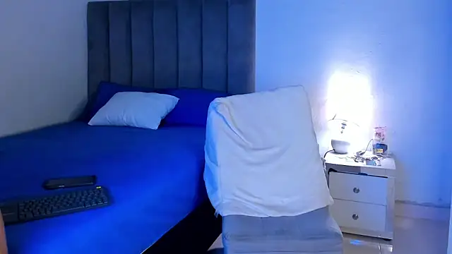 Snapshot of ethan_brown_ chatting on February 3, 3:48 am ethan brown online show from February 3, 3:48 am