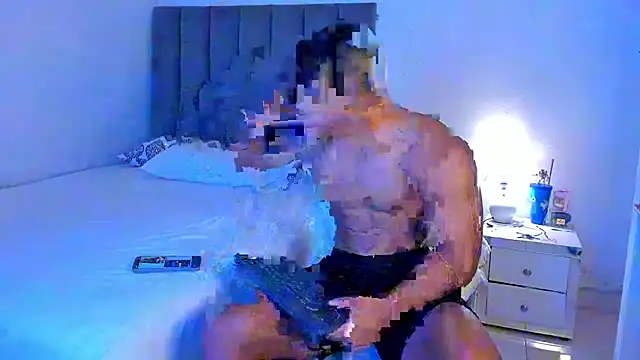 Snapshot of ethan_brown_ chatting on July 14, 9:10 pm ethan brown online show from July 14, 9:10 pm