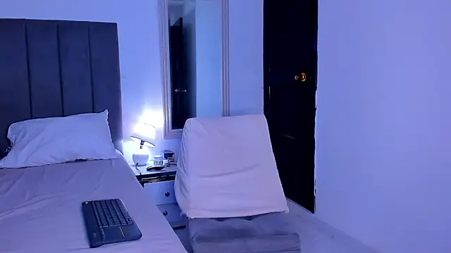 ethan brown  online show from October 29, 3:27 am