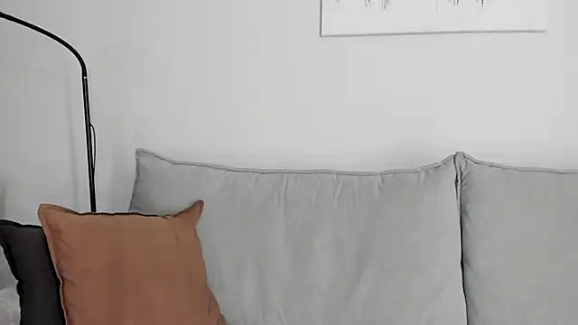 Snapshot of miss_emily_ chatting on June 28, 12:28 am miss emily online show from June 28, 12:28 am