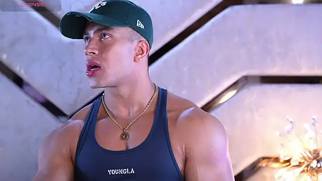 Snapshot of JOEYEVANS chatting on December 2, 2:12 am JOEYEVANS online show from December 2, 2:12 am