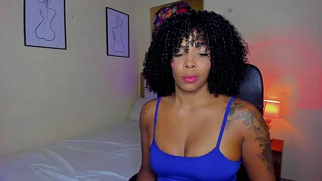 Snapshot of AitanaBrown_ chatting on November 26, 9:26 pm AitanaBrown online show from November 26, 9:26 pm