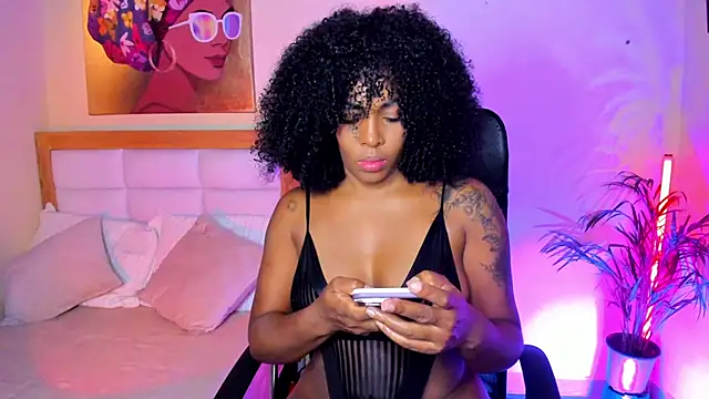 AitanaBrown  online show from January 31, 8:29 pm